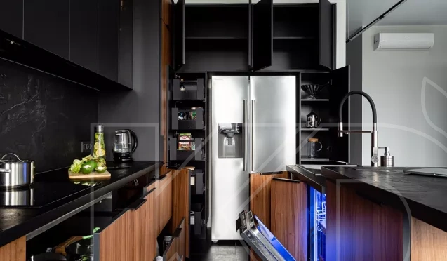 В каких случаях выбирают дизайн черных кухонь?